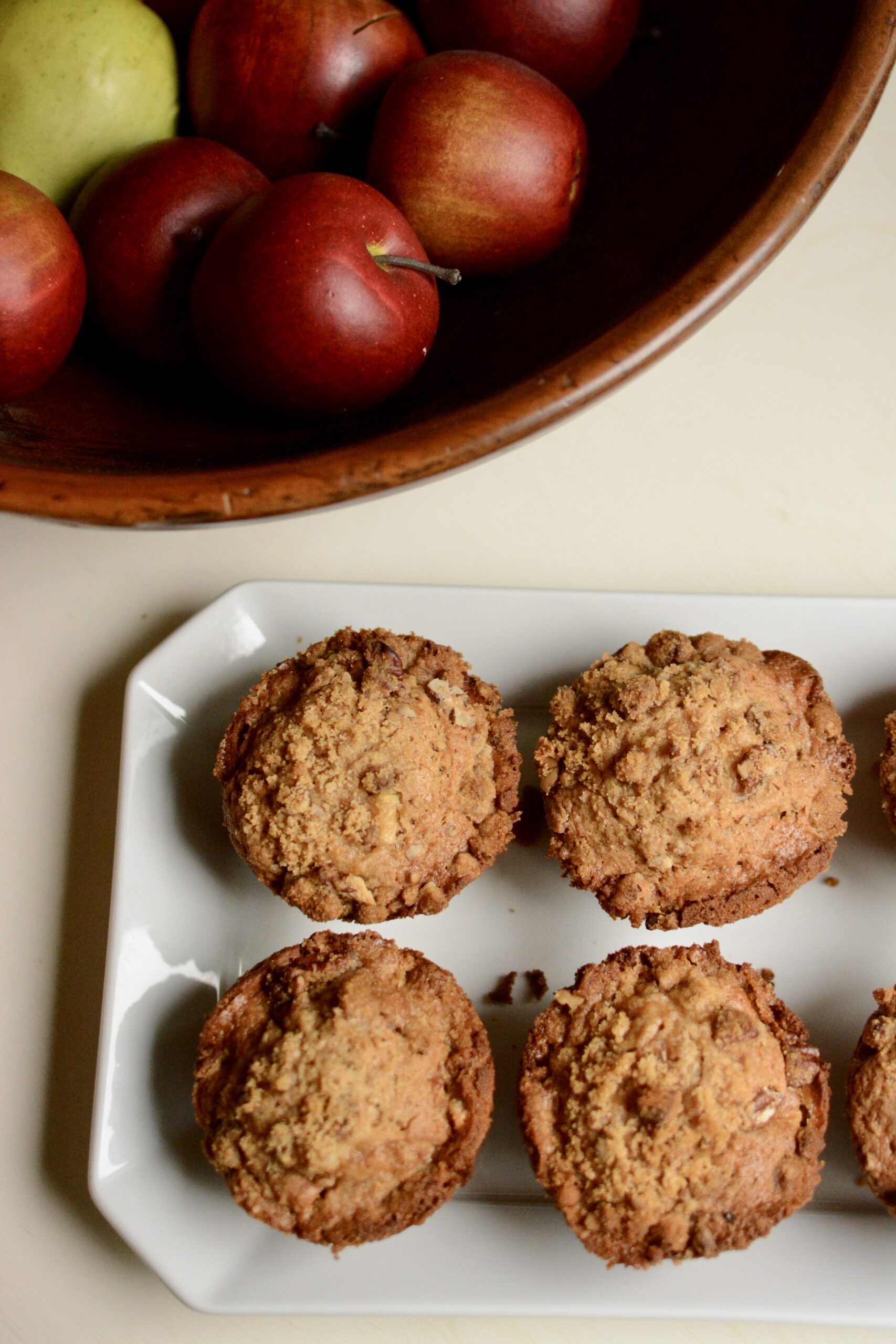 Easy Apple Crumb Muffins with Cinnamon Streusel Crumble