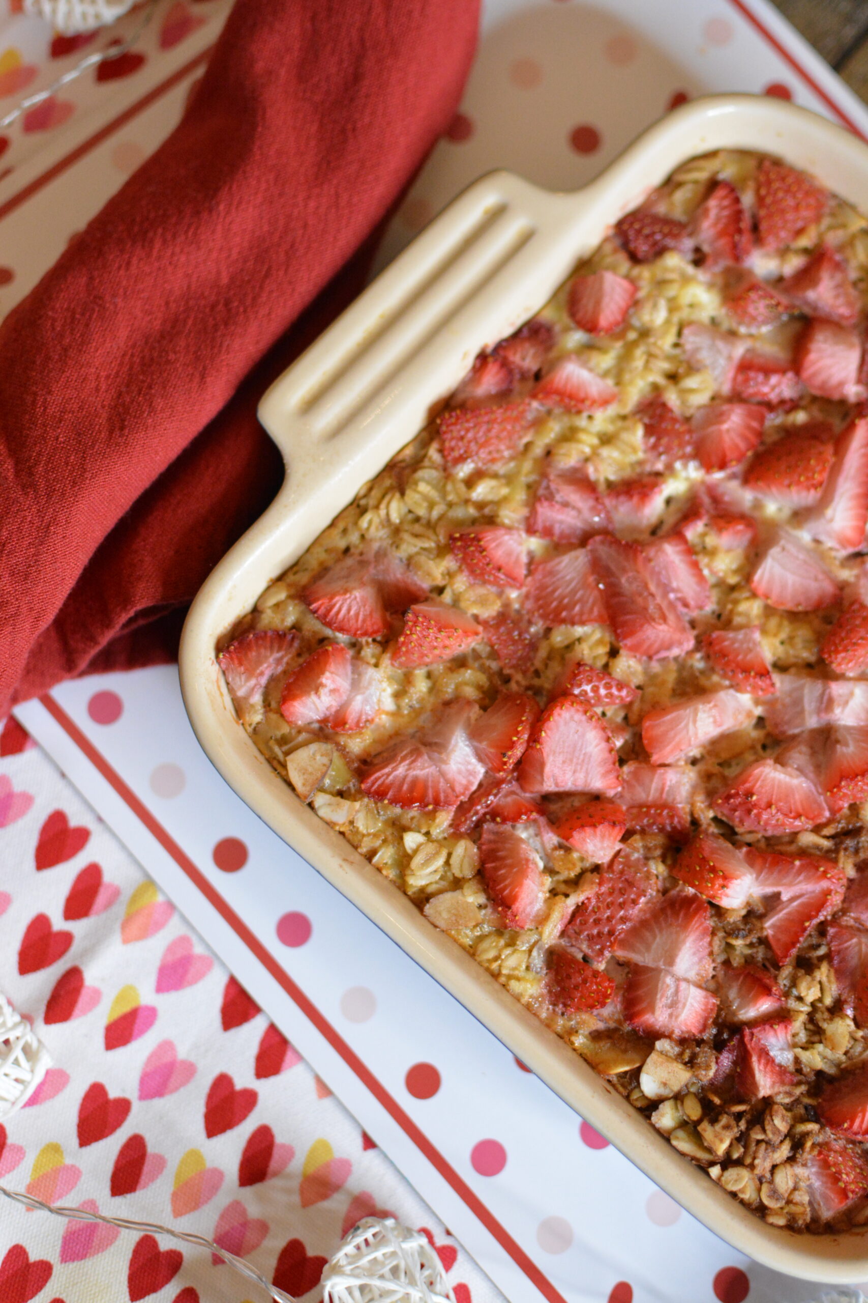 Healthy and Easy Strawberry Baked Oatmeal Recipe